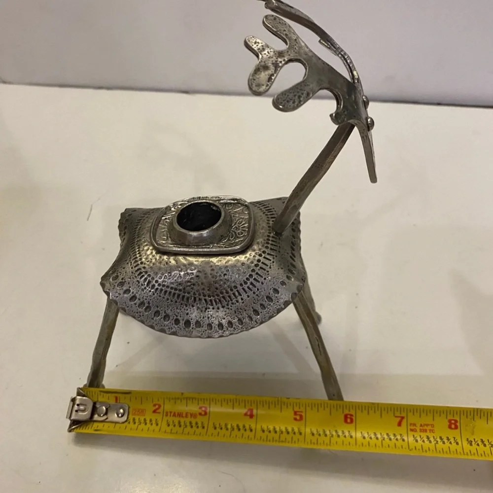 N/A metal reindeer